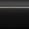 Se muestra el tapizado de cuero Nappa negro con costuras en Light Diesel y ribetes en Light Diesel<br> Estándar en los paquetes Select Premium