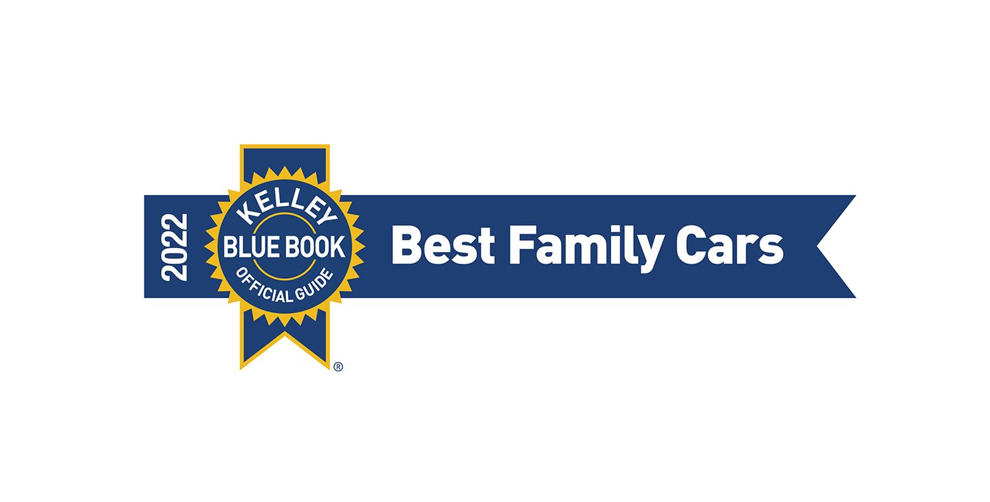 Muestra del logo de Mejores Autos Familiares del 2022 de la Guía oficial Kelley Blue Book.
