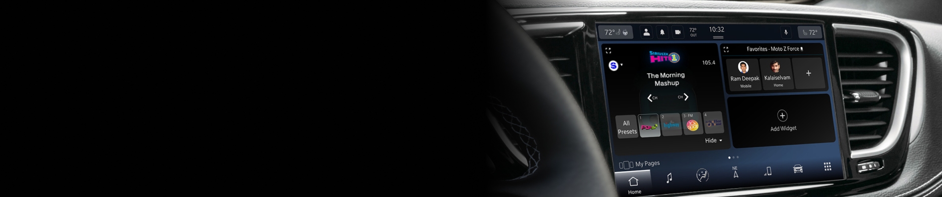 La pantalla táctil Uconnect de una Chrysler Pacifica 2026 mostrando una selección de música y una página de información de la estación en SiriusXM.